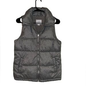 Grey Old Navy Puffer Vest size XS